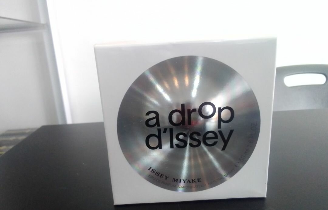 a drOp d'Issey perfume for her
