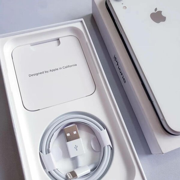 iPhone XR Blanc 128 Go