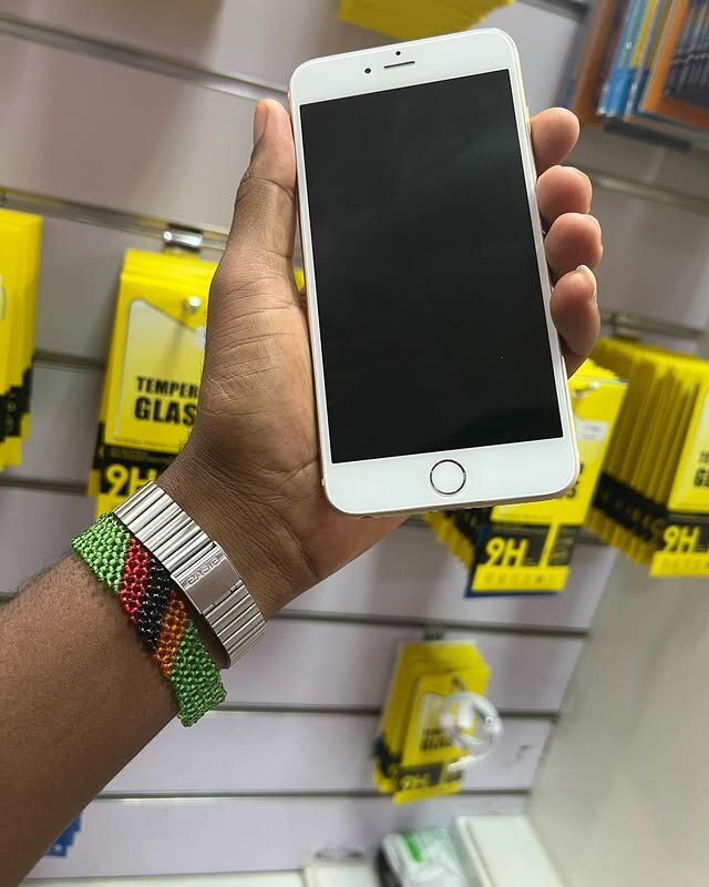 BRAND NEW IPHONE 🍏 pro 