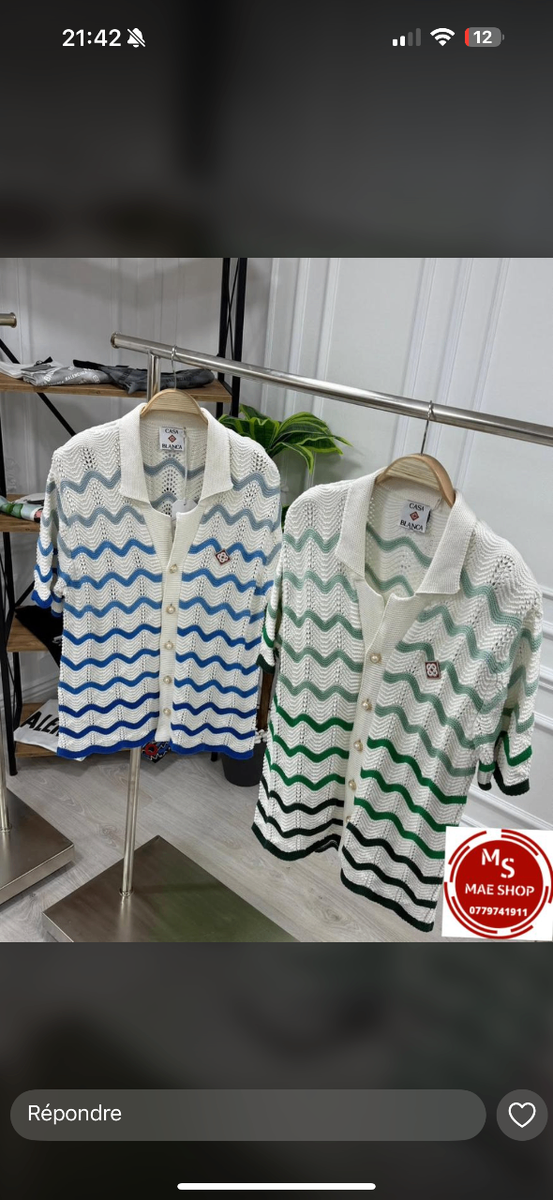 Ensemble tricoté à motifs ondulés