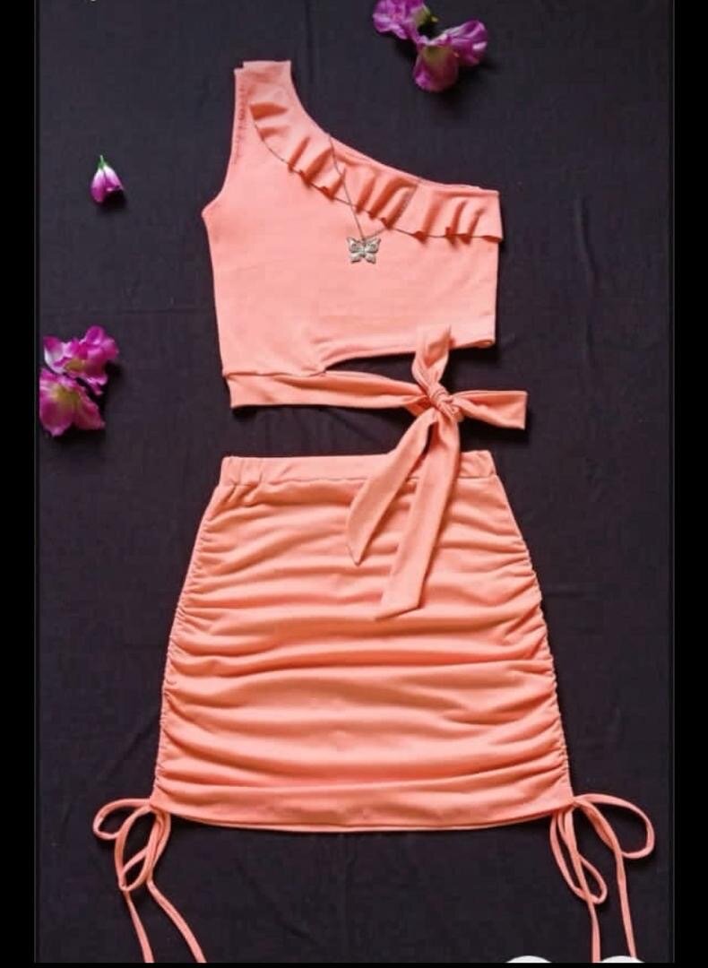 Ensemble Épaule Nue Élégant