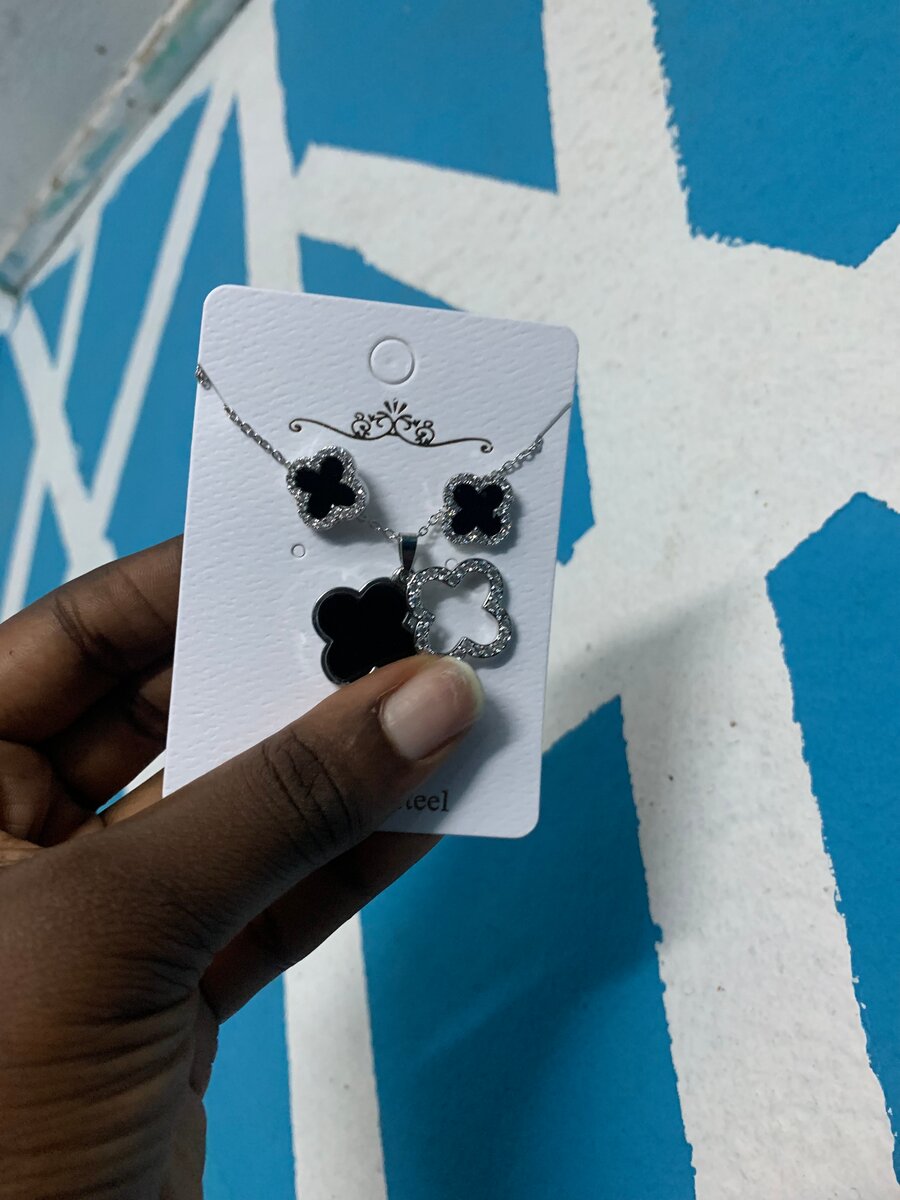 Collier de mode élégant