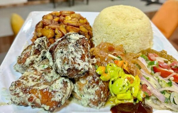 Poulet grillé Attieke