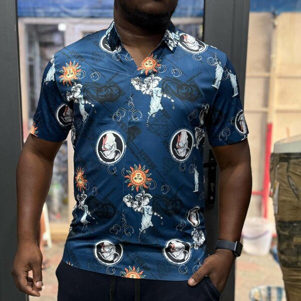 Chemise à motifs bleu marine