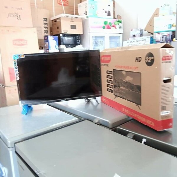 TV 32 pouce décodeur intégré SMART TECHNOLOGY