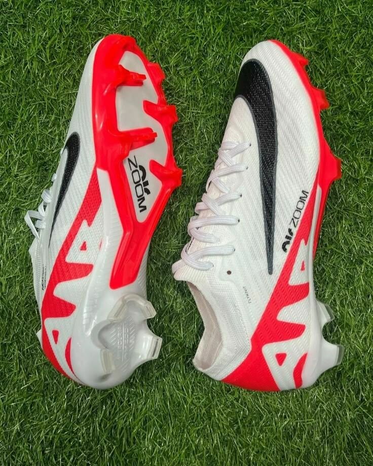 NIKE FOOTBALL BOOTS