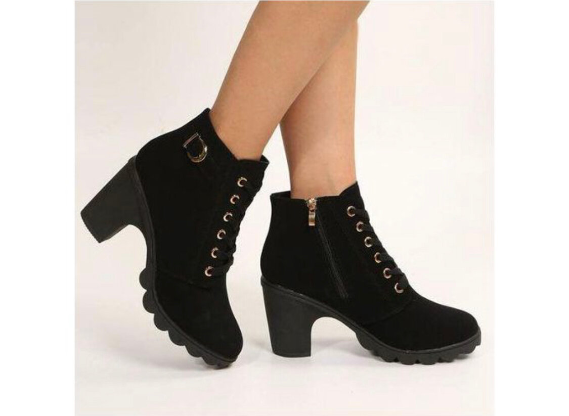 Bottines Noires à Talons