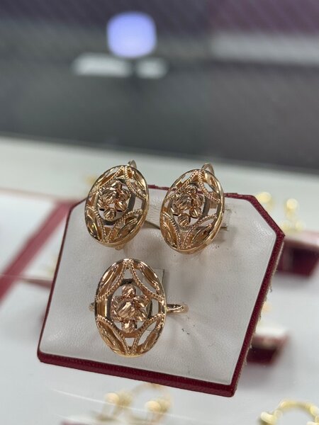 Комплекты 585