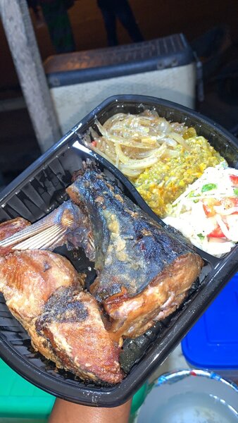 Repas de poisson grillé