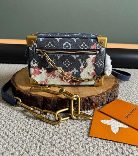 Sac  bandoulière louis Vuitton