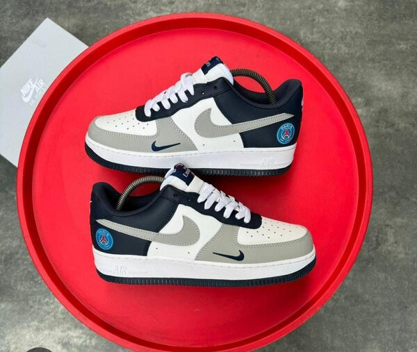 Nike Air Force 1 homme gris et noir