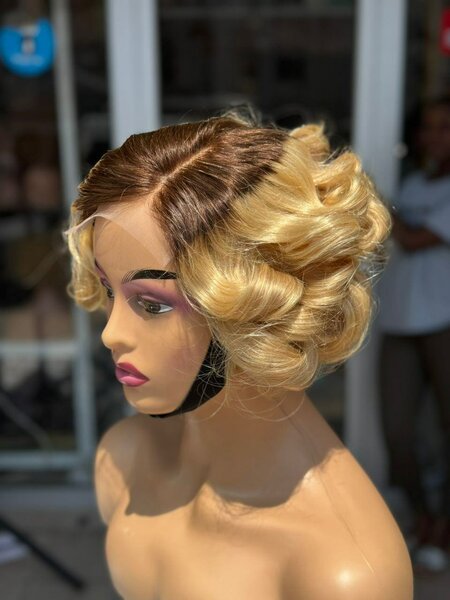 Perruque Blonde Bouclée