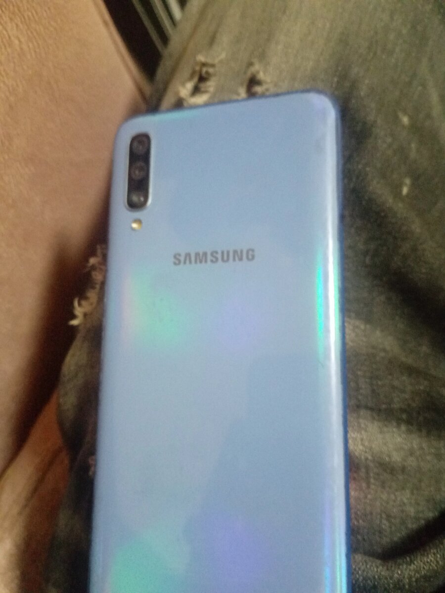 Samsung A70