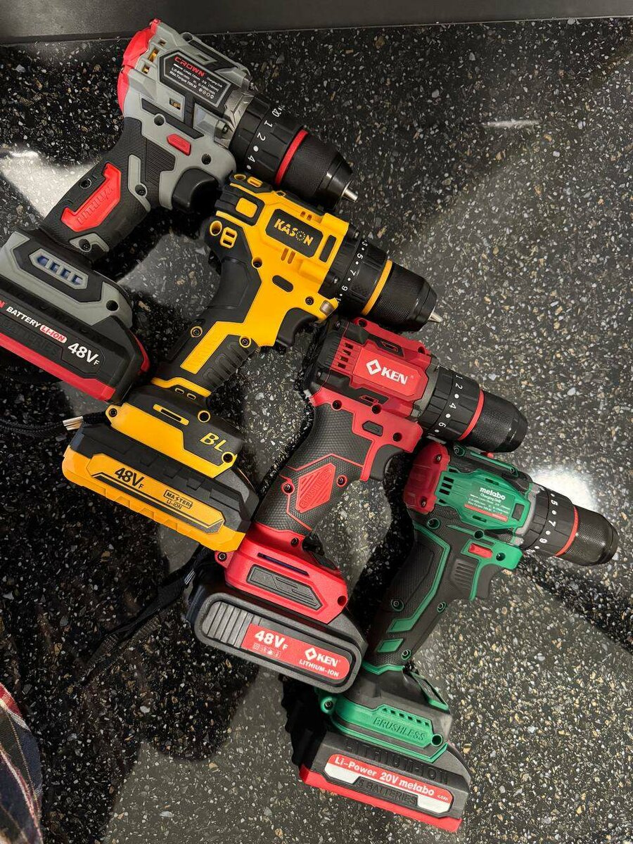 Шуруповерт бесщёточный