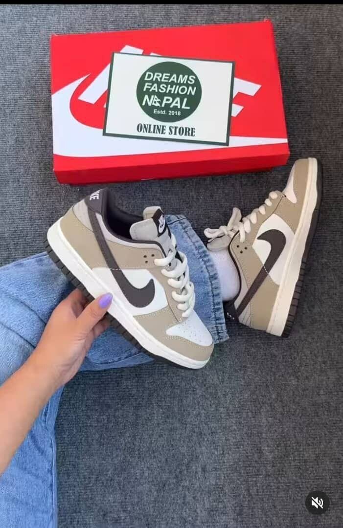 Baskets tendance beige Nike