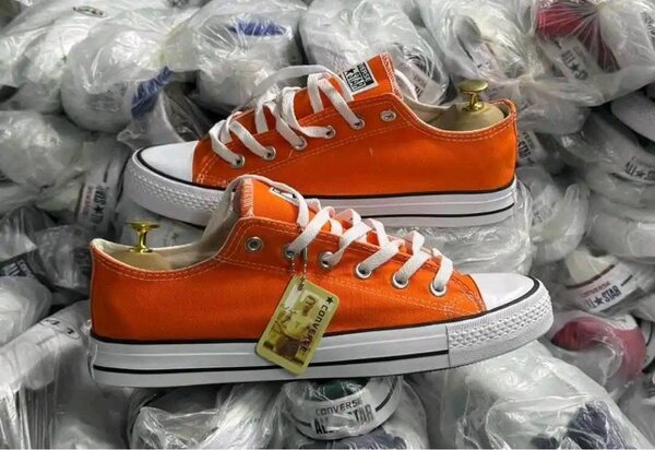 All Star Converse orange
