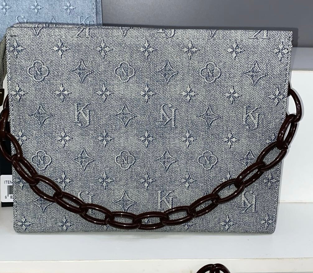 Sac à main élégant avec chaîne