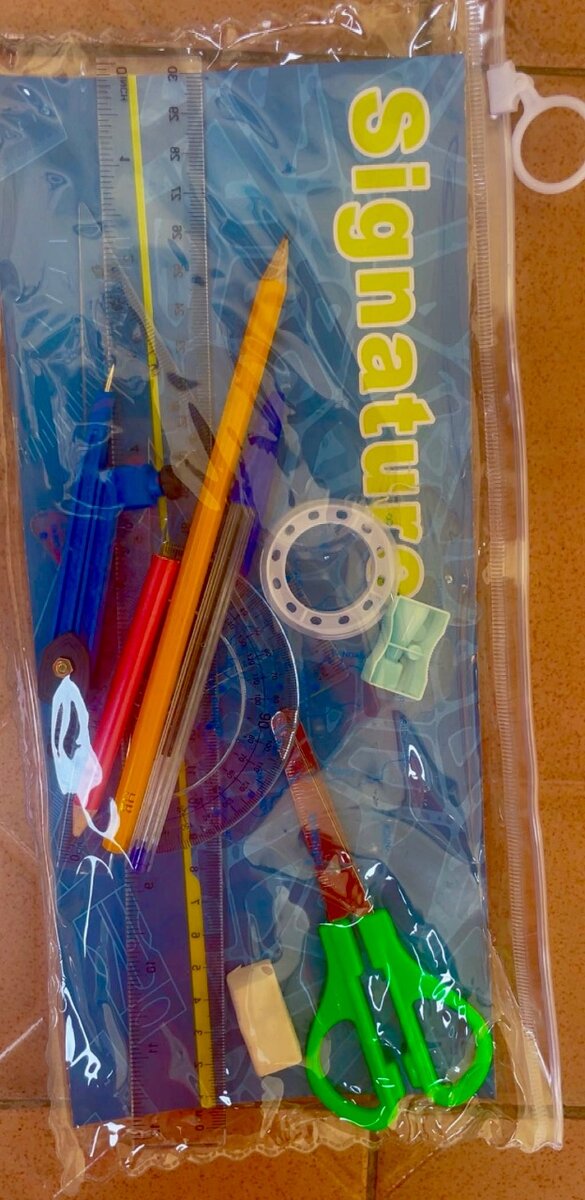 Kit de fournitures scolaires