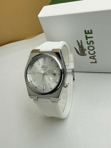 Montres Lacoste Élégantes