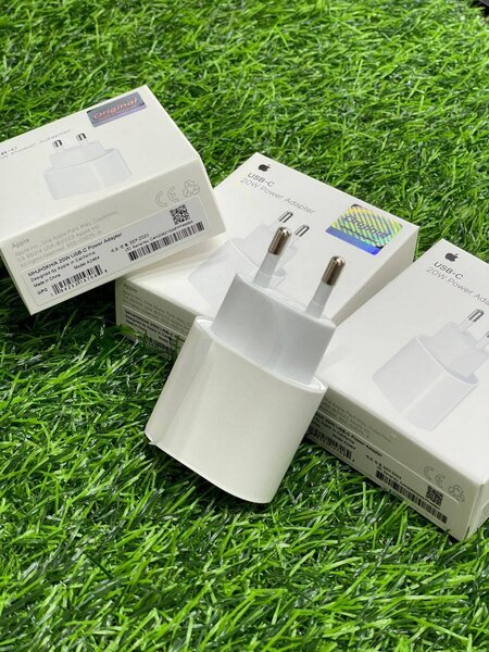 Apple Adapter 20W