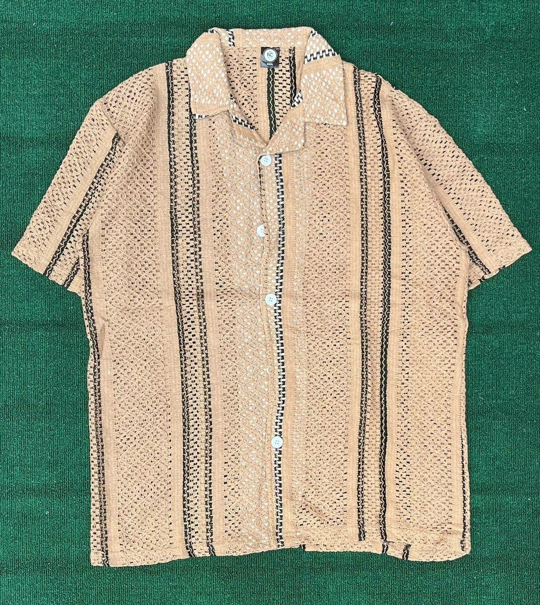 Chemise en dentelle légère