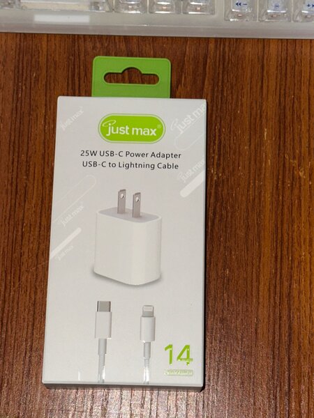 25W USB-C Power Adapter