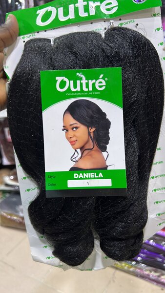 Extensions de cheveux synthétiques
