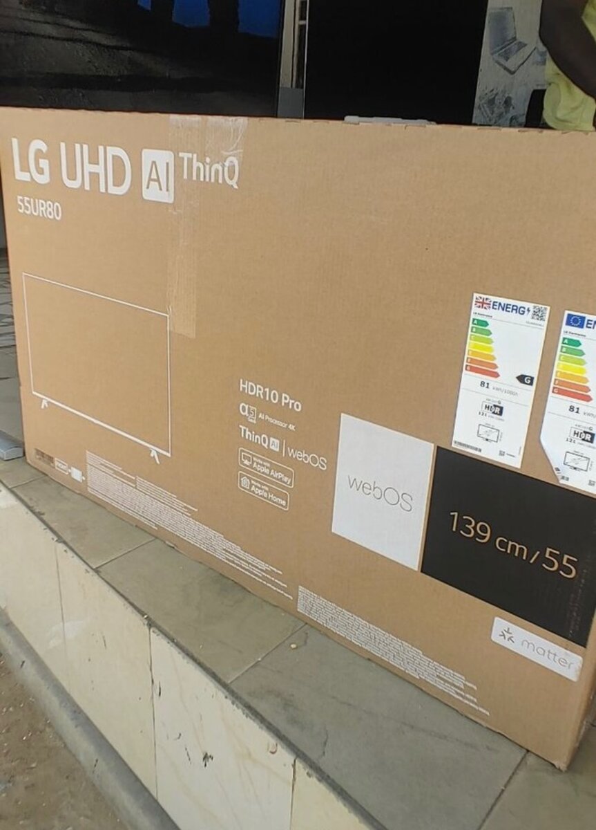 LG 55" UHD SMART 4K Alexa Chromcast Apple Airplay