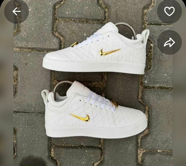 Baskets blanches élégantes