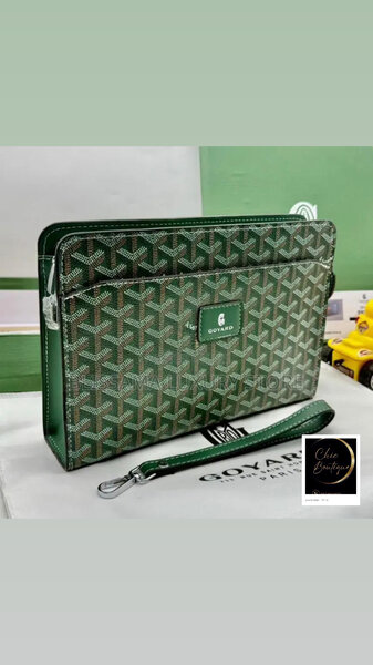 Pochette en cuir élégante