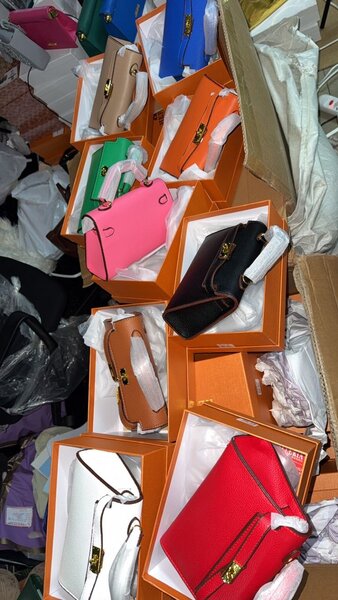 Mini sacs à main colorés