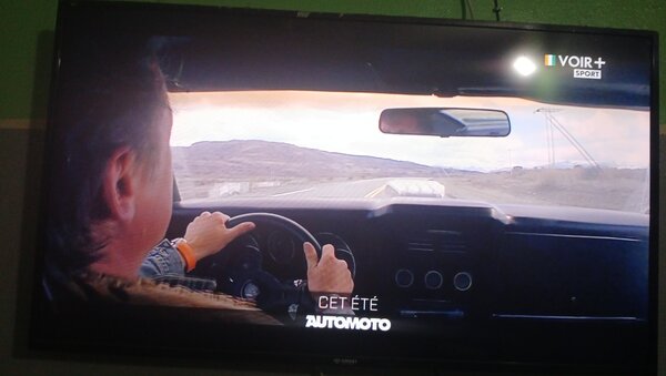 Téléviseur LED HD 43 pouces