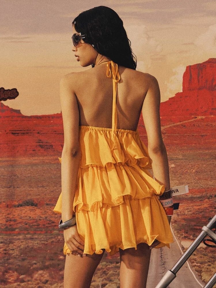 Robe courte asymétrique