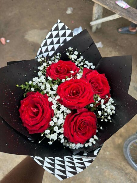 Bouquet de roses rouges élégantes