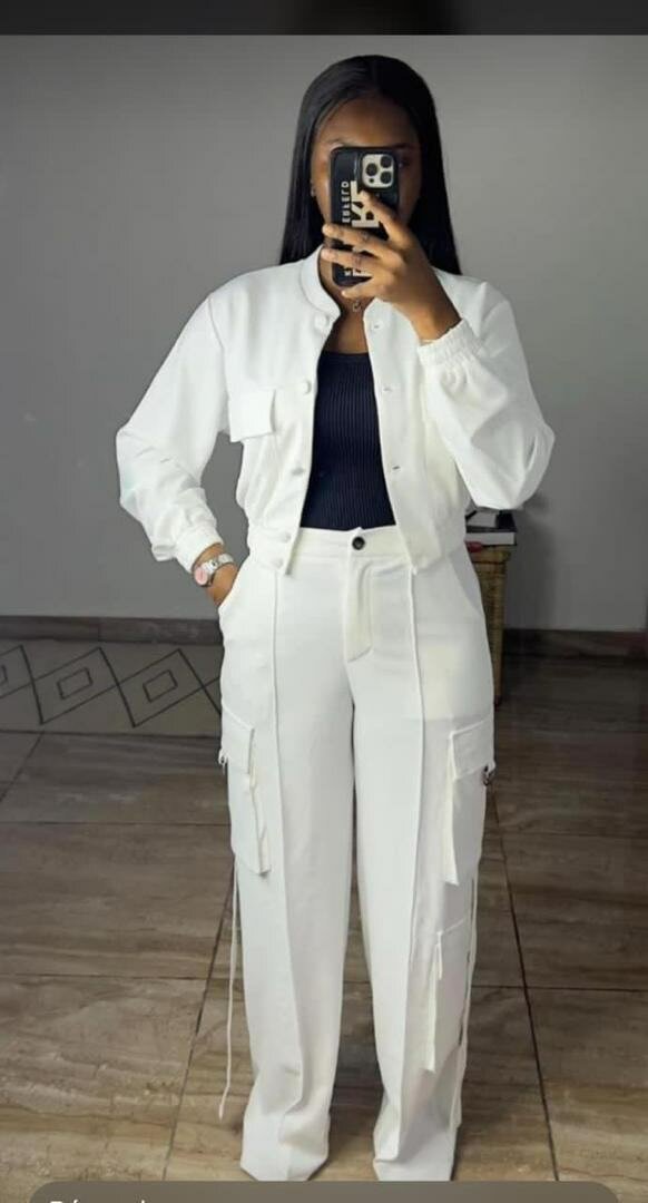 Ensemble pantalon et haut de qualité