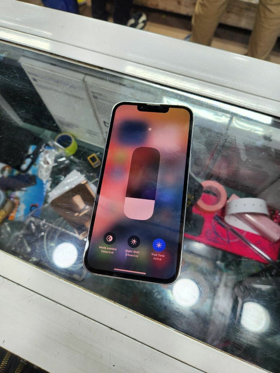 13 pro 128Go sans message