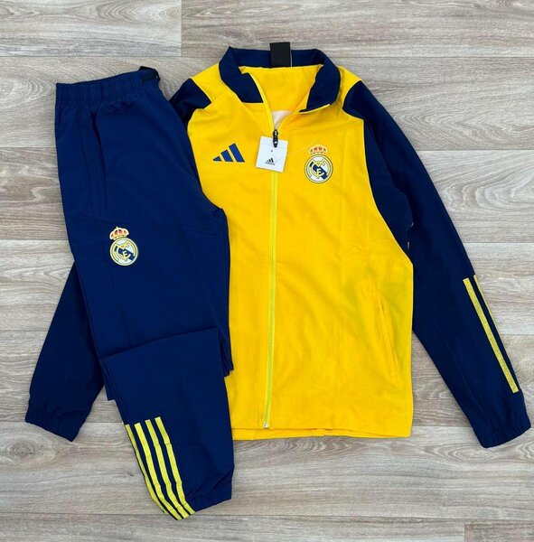 Ensemble de survêtement Adidas