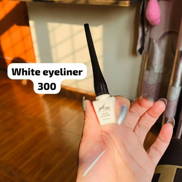 White eyeliner