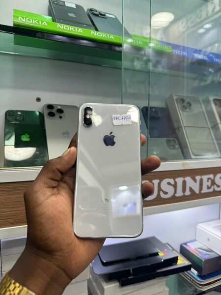 iPhone X en excellent état