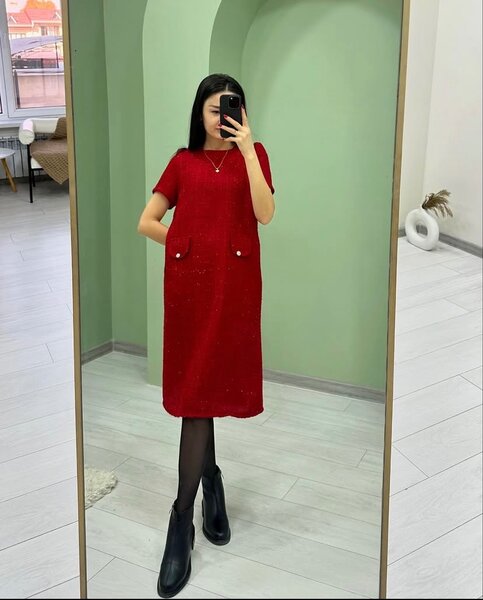 Платье из твида