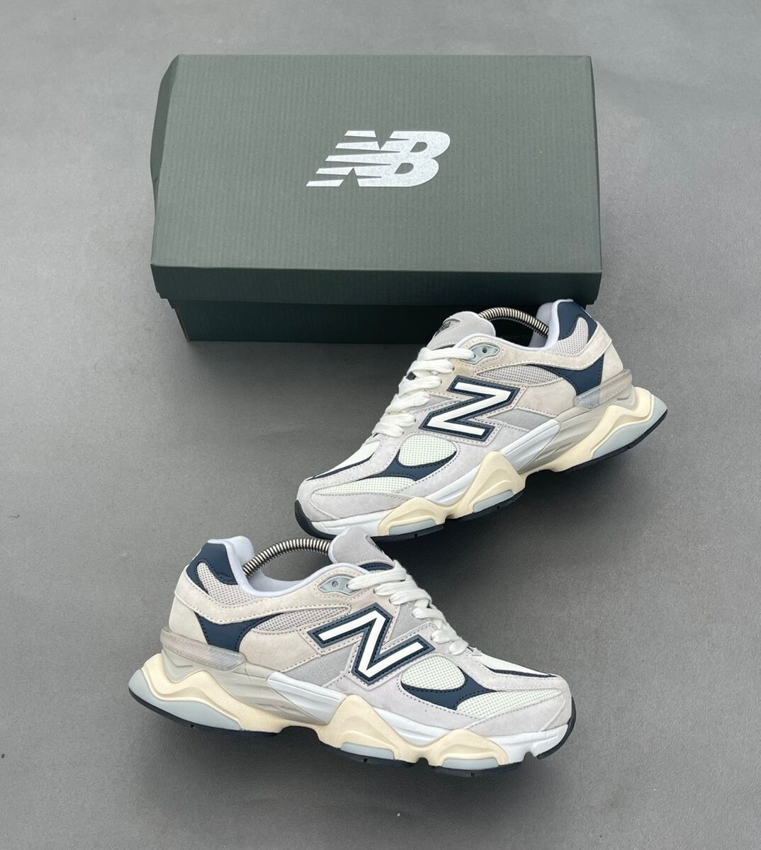 Baskets New Balance 9060