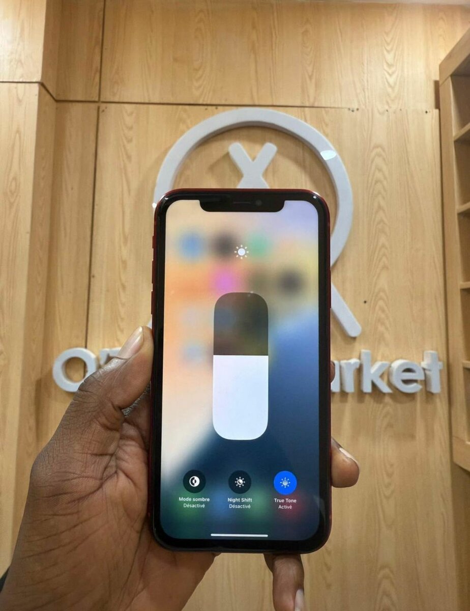 Smartphone Rouge Connecté