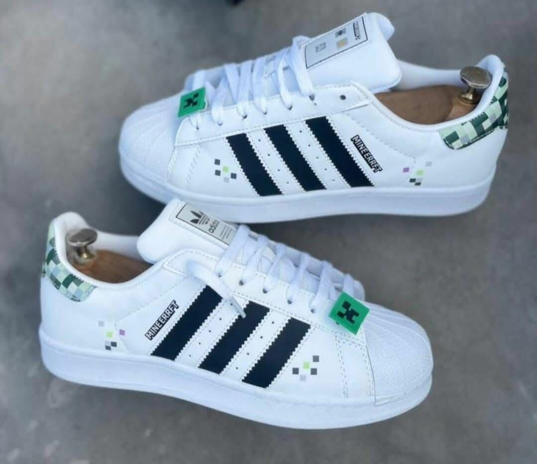 Adidas Superstar Sneakers