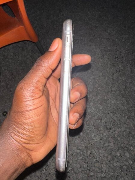 iPhone 11 en bon état