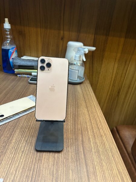 iPhone 11 Pro Gold