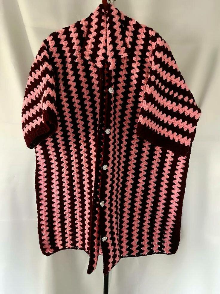Cardigan tricoté à rayures femme