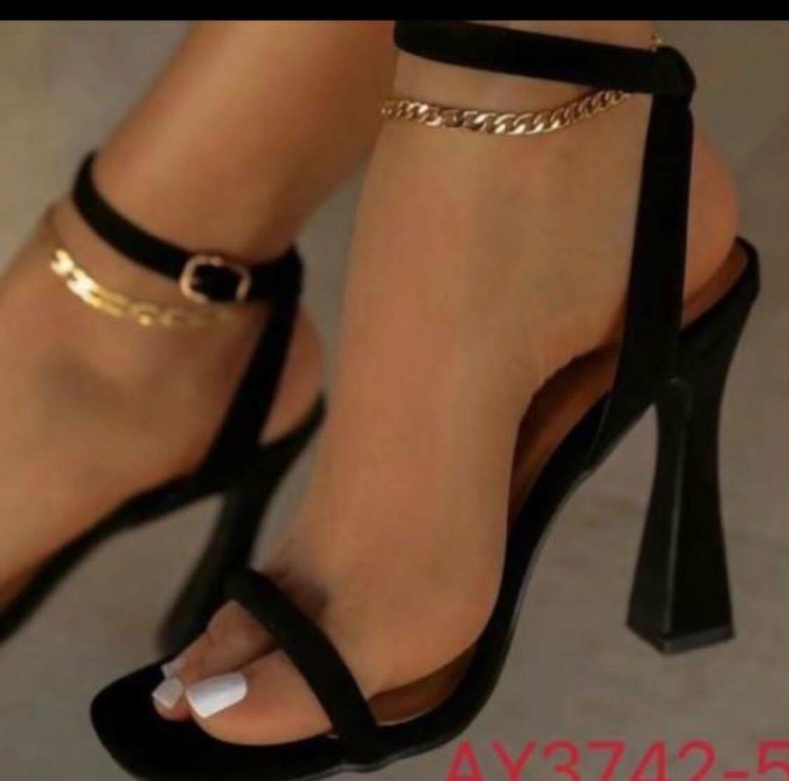 Sandal heels