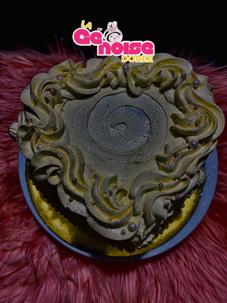 Gâteau de Luxe Ornée