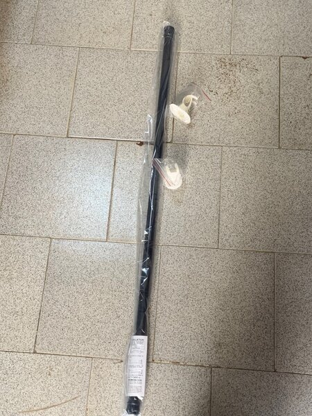 Tringles télescopiques réglables