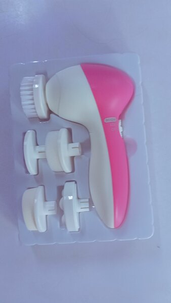 Brosse de visage 5 en 1